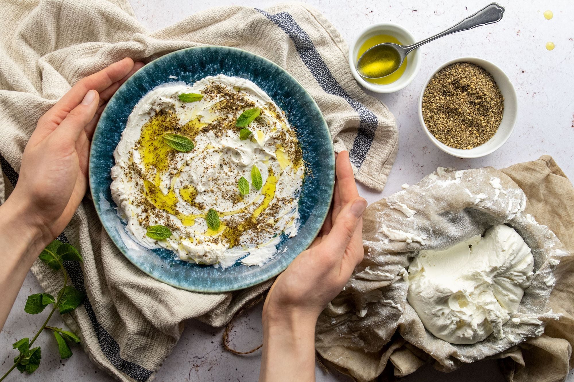 Labneh casero con Aceite de Oliva Virgen Extra