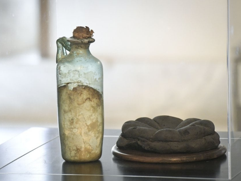Descubierta la botella de aceite de oliva más antigua del mundo