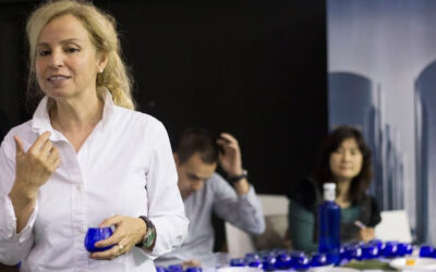 La cata de Aceite de Oliva Virgen Extra es uno de los grandes retos de la sociedad española