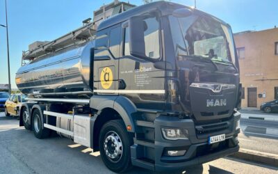 Aceites Albert amplía la flota de granel con un nuevo camión cisterna